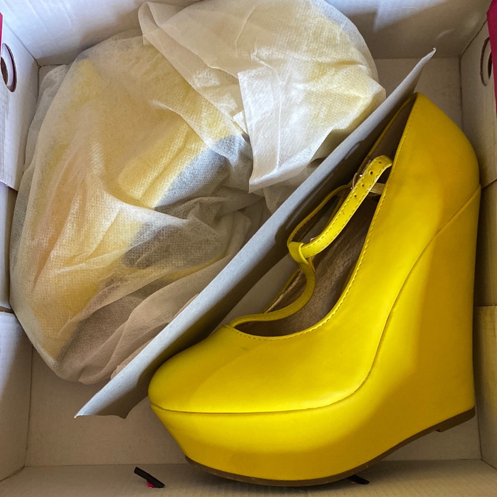 Bright yellow Mary Jane wedges size7.5